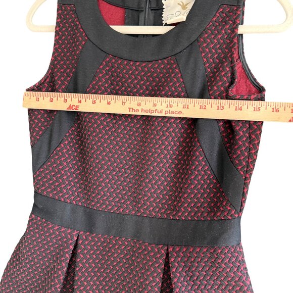 Tabitha Womens Sleeveless Textured Dress Size 4 Black & Red Pattern - Picture 8 of 9